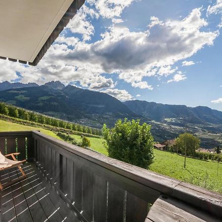 Apartment Belvedere Caines Bagian luar foto